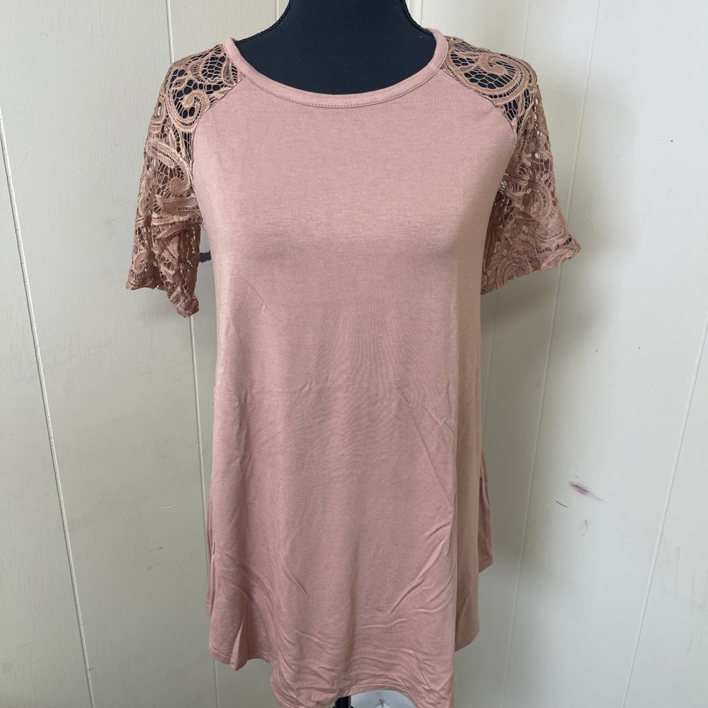 Zenana Signature Peachy Pink Top Long Relaxed Fit Shoulder Lace Detail SZ MED